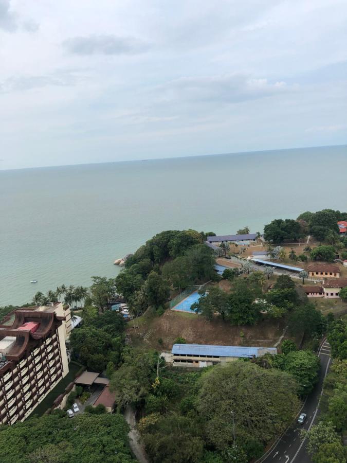 Beach Resort Home Stay Sri Sayang Apartment Batu Ferringhi 2Bedroom エクステリア 写真