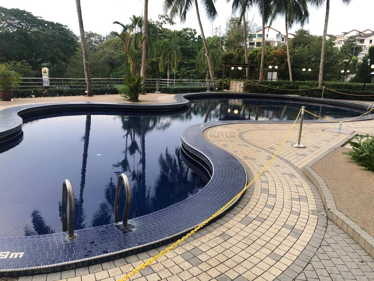 Beach Resort Home Stay Sri Sayang Apartment Batu Ferringhi 2Bedroom エクステリア 写真