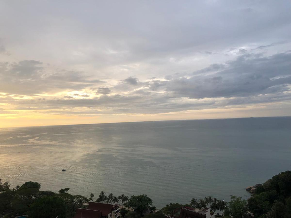 Beach Resort Home Stay Sri Sayang Apartment Batu Ferringhi 2Bedroom エクステリア 写真